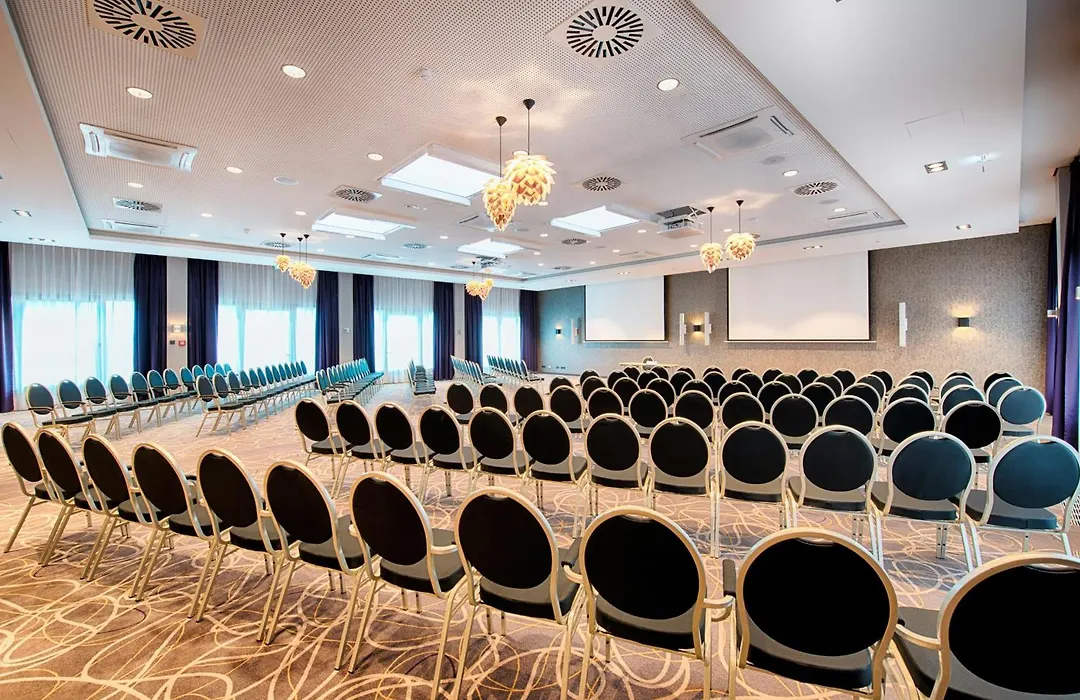 Leonardo Hotel Wolfsburg City Center-1